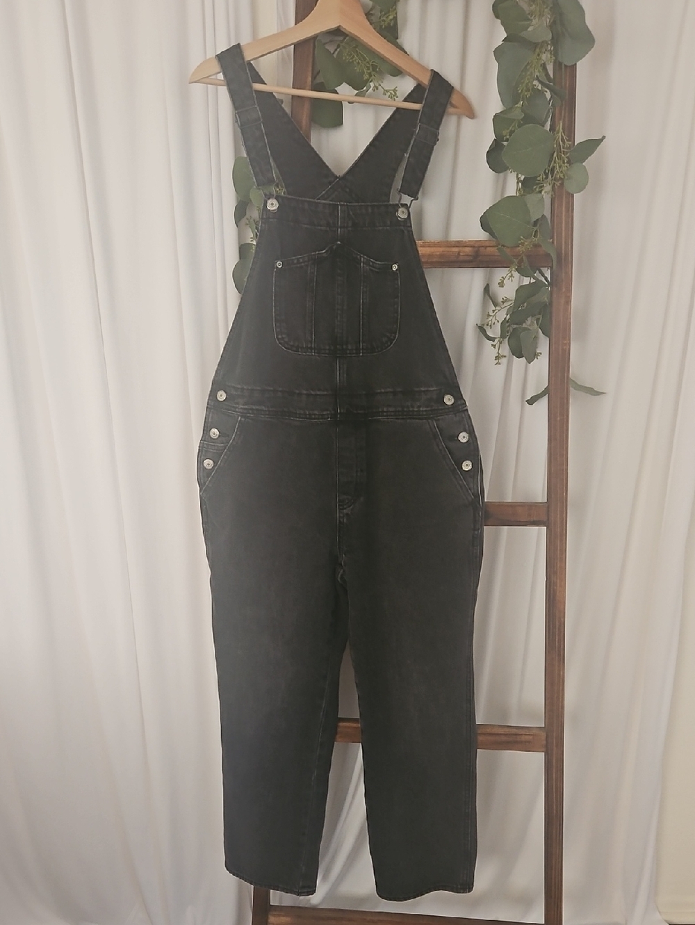 Old Navy Charcoal Black Denim Overalls Size 10 Womens